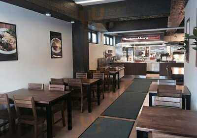 Lielahden Mustamakkarabaari