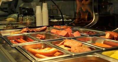 Lielahden Mustamakkarabaari