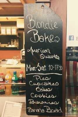 Blondie Bakes