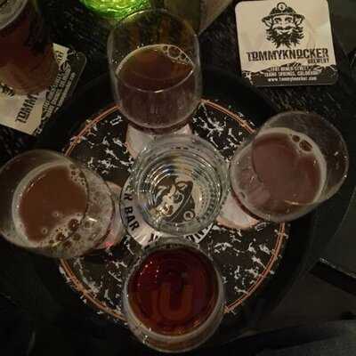 Tommyknocker Craft Beer Bar