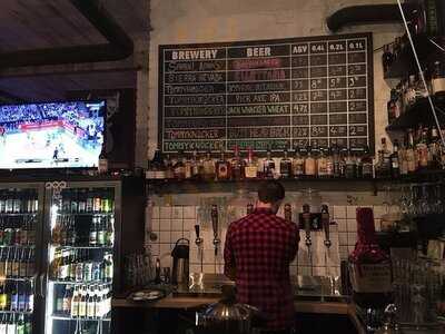Tommyknocker Craft Beer Bar