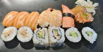 Mikura Sushi
