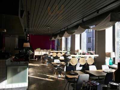 Red Conception Gallery & Restaurant