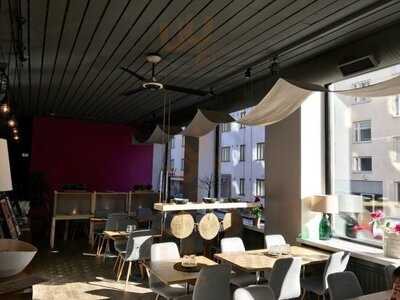 Red Conception Gallery & Restaurant