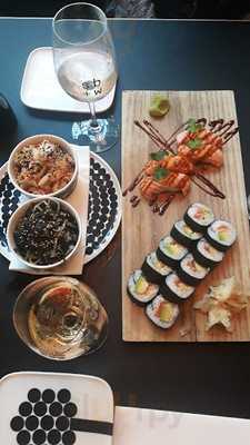 Sushibar + Wine City
