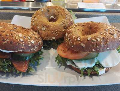 Kahvila & Ravintola Check-in/la Bamba