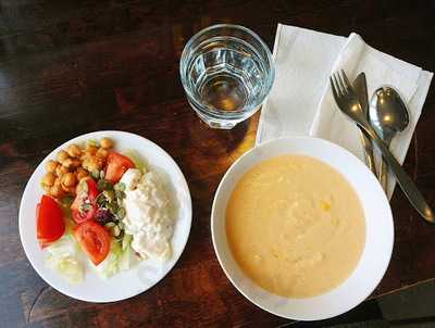 Kahvila & Ravintola Check-in/la Bamba