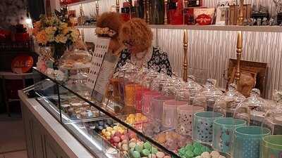 Chez Janet Gourmet & Gift