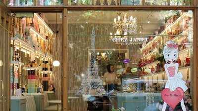 Chez Janet Gourmet & Gift