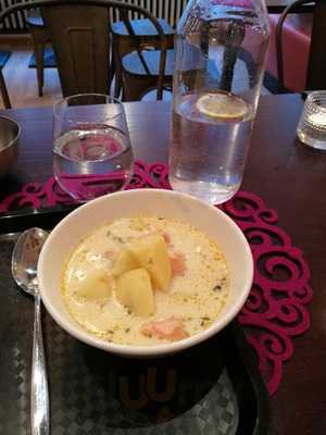 Poutapäivää  Cafe