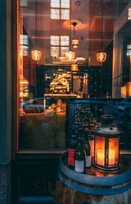 Grape Wine Bar & Tasting Room