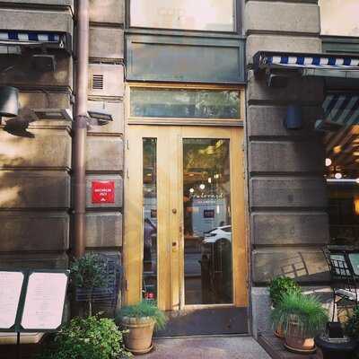 Boulevard Bar & Seafood