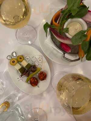 Boulevard Bar & Seafood