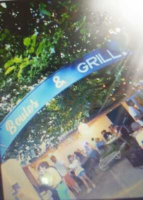Boules & Grill