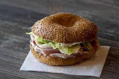 Oscar's Bagels And Sandwiches