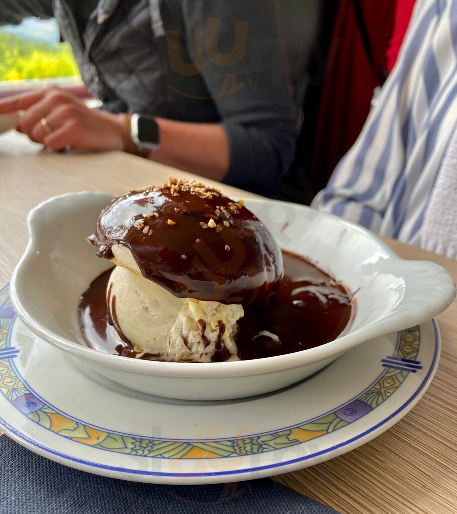 Restaurant De L'hôtel Pecoitz Aincille
