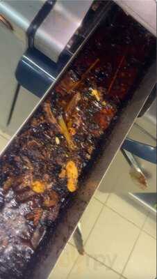 Ma Nolan's Nice Port