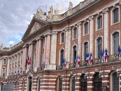 Les Caves Du Capitole