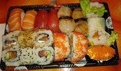Sakura Sushi