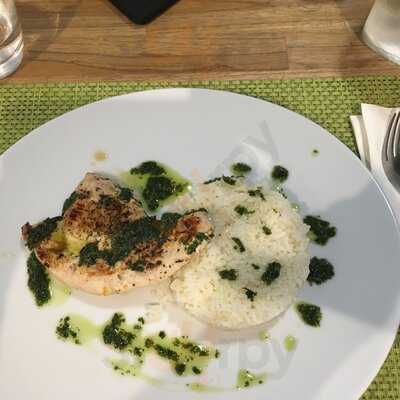 L'acropolitain Restaurant