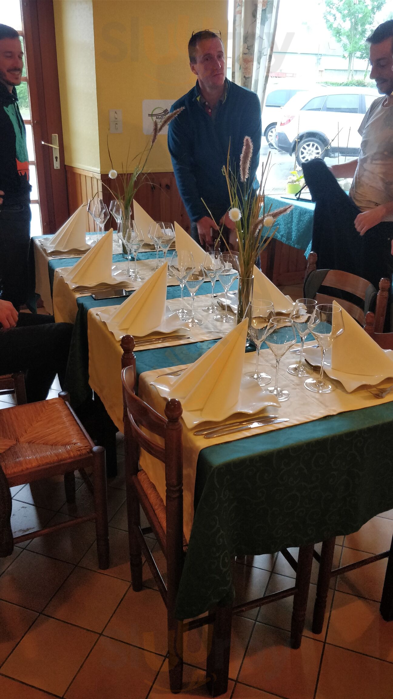 Bar Restaurant De L'etang / Chez Cedric