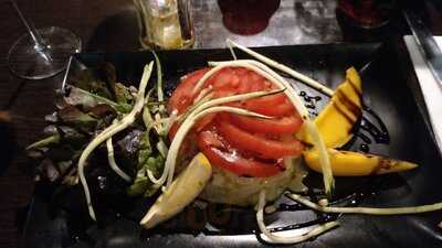 Yans Restaurant & More