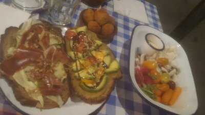 Resto Tapas L'oreille Cassée