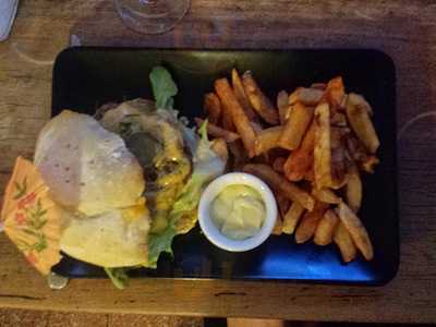 Café De La Fontaine