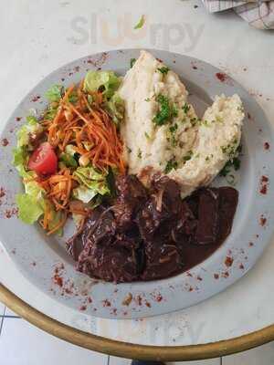 Au Duc De Montebello