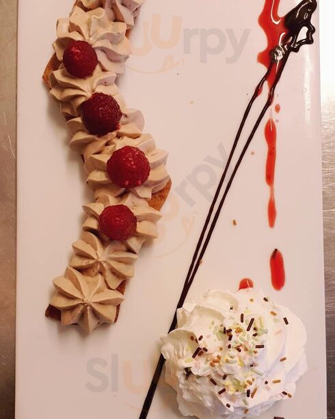 Au Duc De Montebello