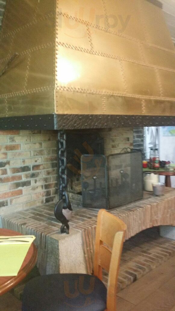 Au Coin Du Feu