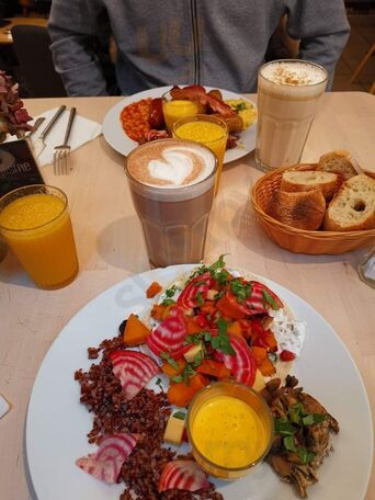 Jeannine Et Suzanne - Café Gourmet