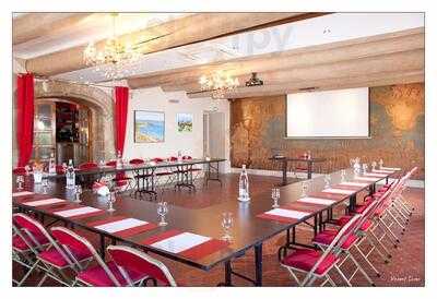 Le Club Du Vieux Port