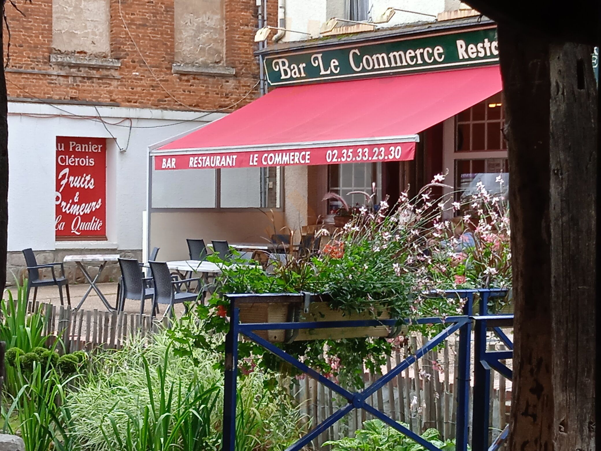 Cafe Du Commerce