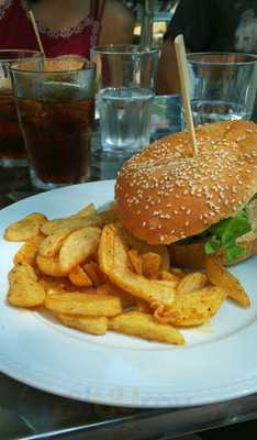 Café Burgers
