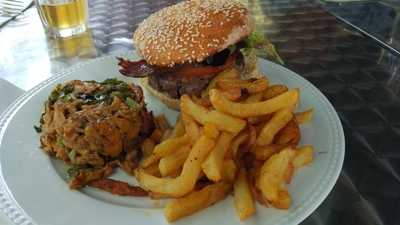 Café Burgers