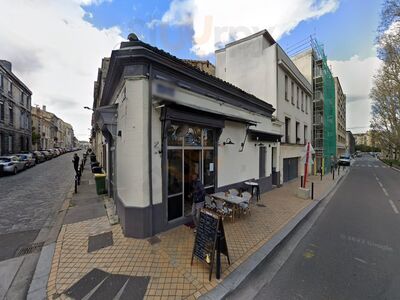 Inglourious Bar Star