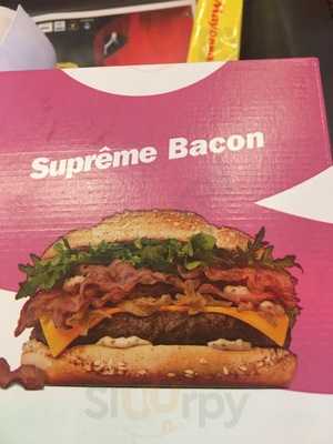 Quick Hamburger Restaurant