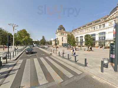 Quick Hamburger Restaurant