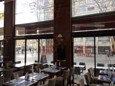 Brasserie De L'alcazar