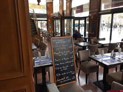 Brasserie De L'alcazar