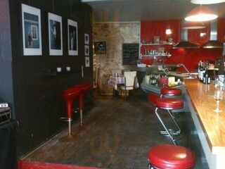 Le Poisson Rouge Bar