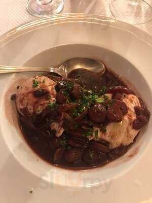 Aux Trois Cochons - Le Pere Fillion