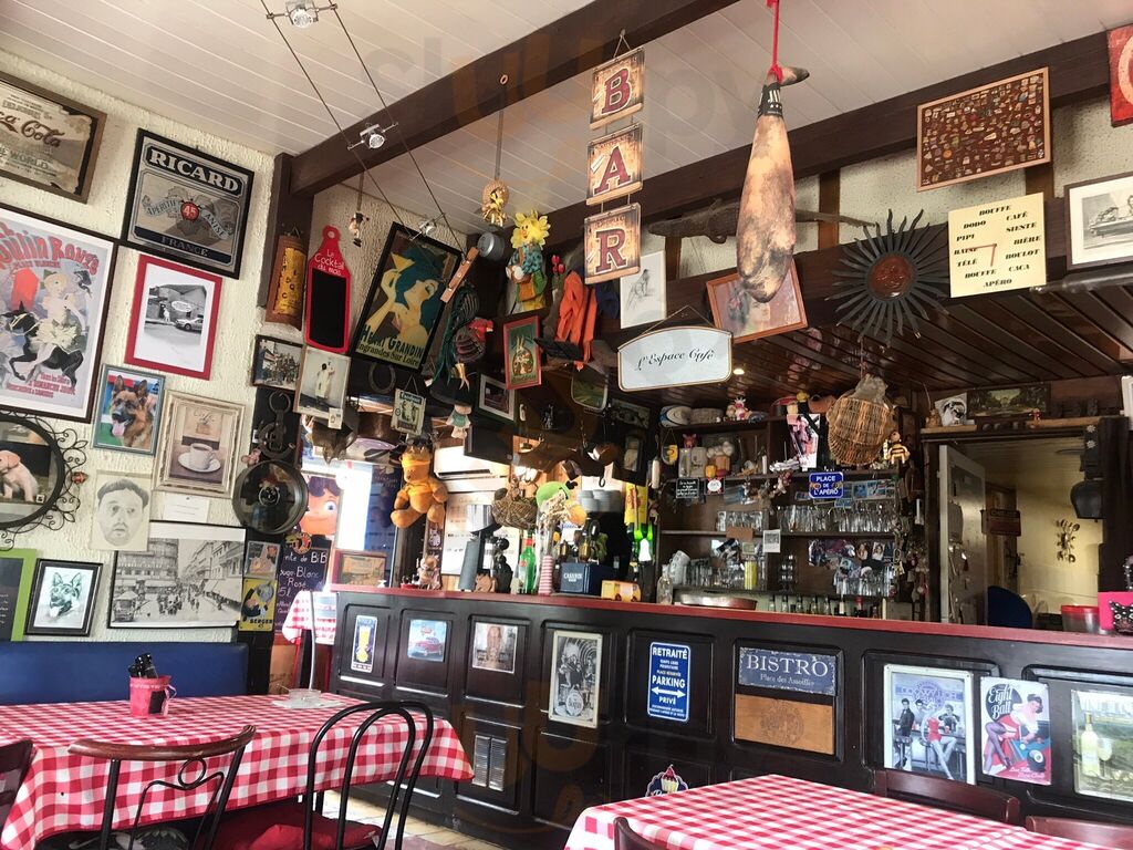 Le Bar Du Chasseur