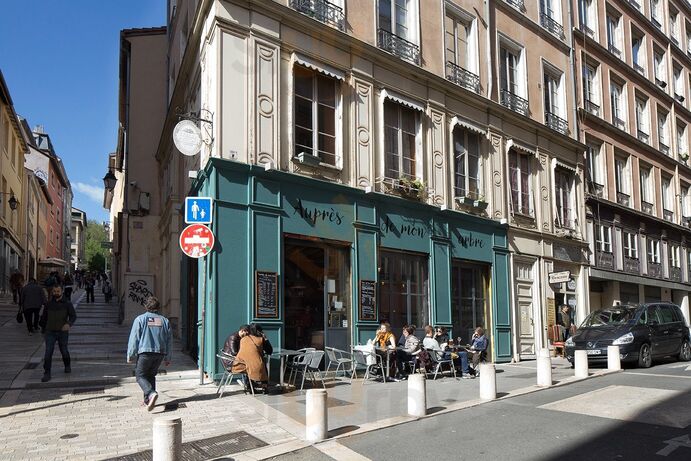 Auprès De Mon Arbre