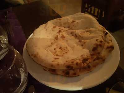 Le Must Sandwich A La Mode