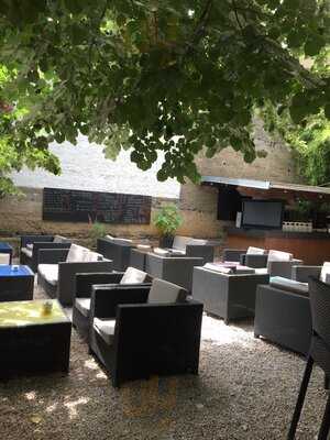 La Cour Des Miracles