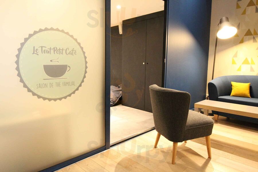 Le Tout Petit Café