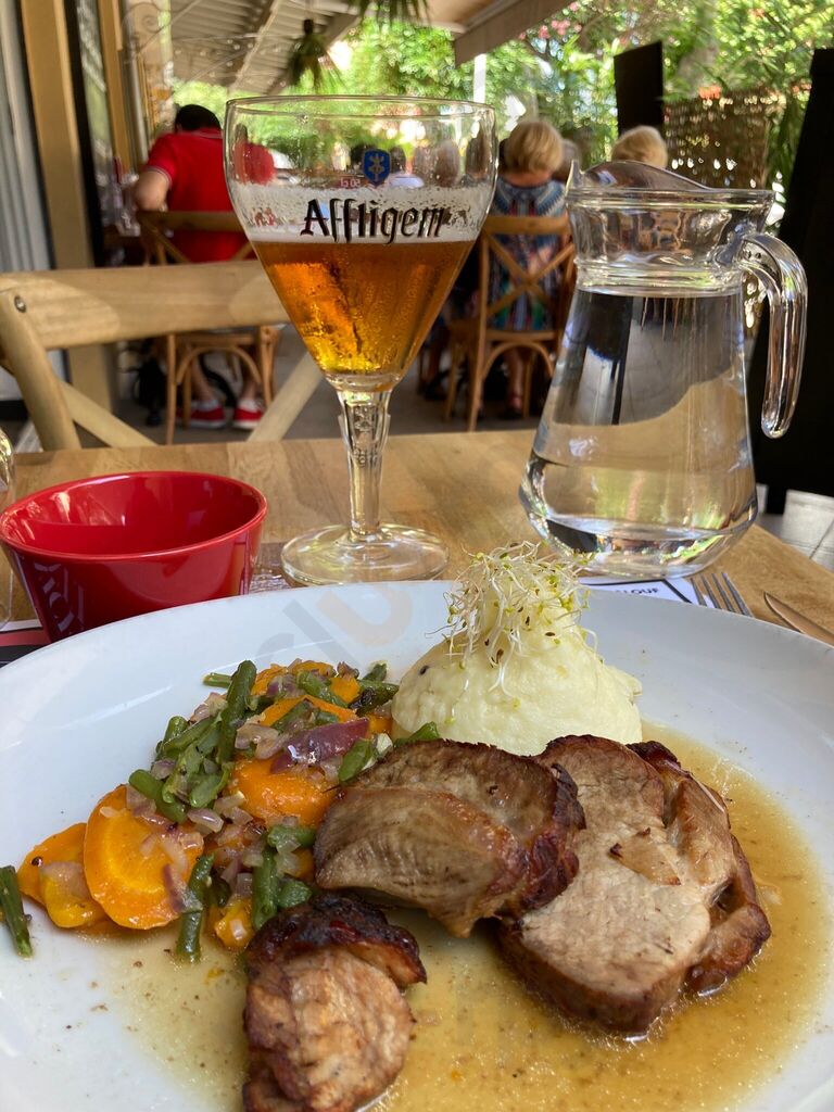 Tiffany's Kitchen Au Square Dulys