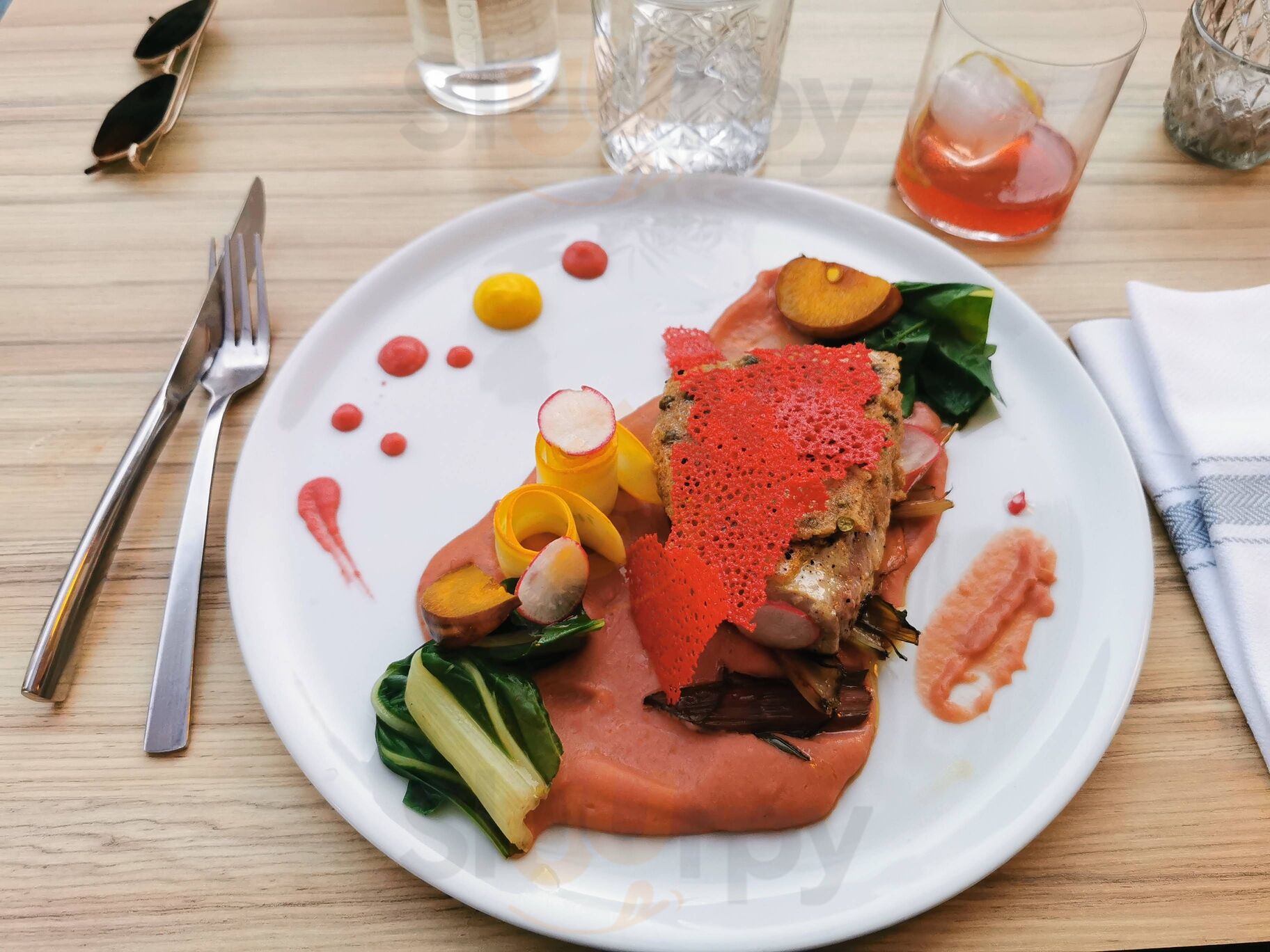 Nu Restaurant Bio & Bar